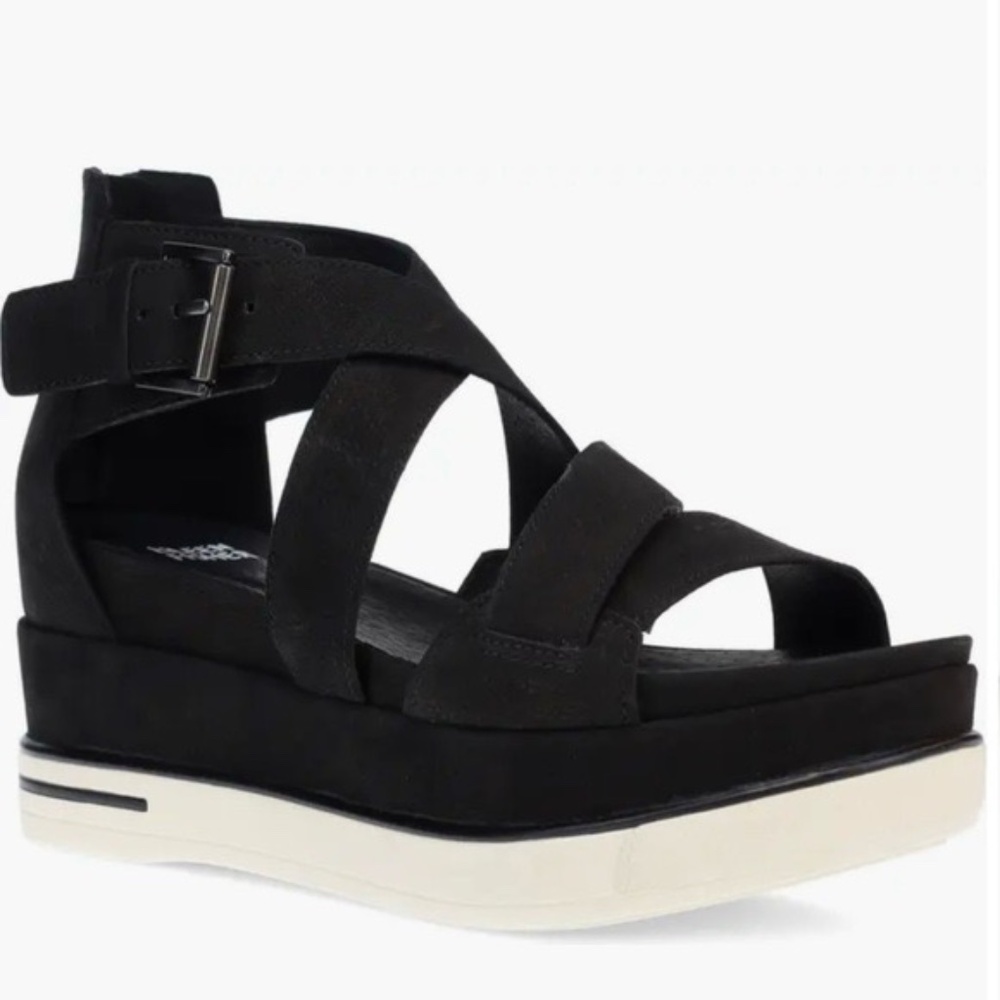 EILEEN FISHER Boost Suede Strappy Platform Sandals in Black Size 6